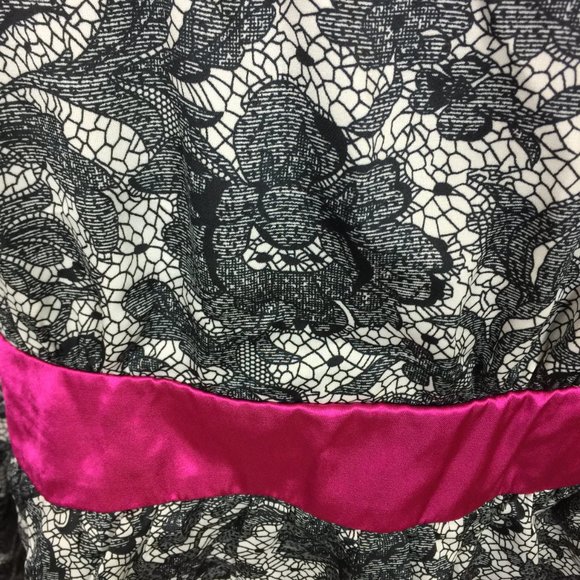 New! Torrid Tank Top Blouse 4X Womans Plus Black White Lace Print Sleeveless - Picture 5 of 14